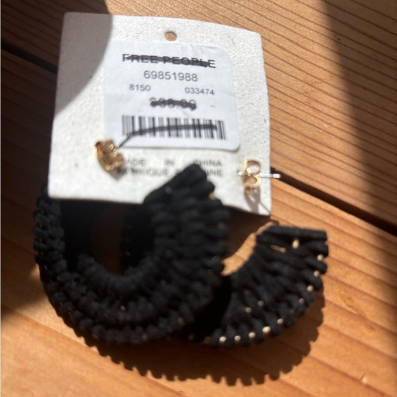 Free People Earrings NWT - Picture 3 of 3